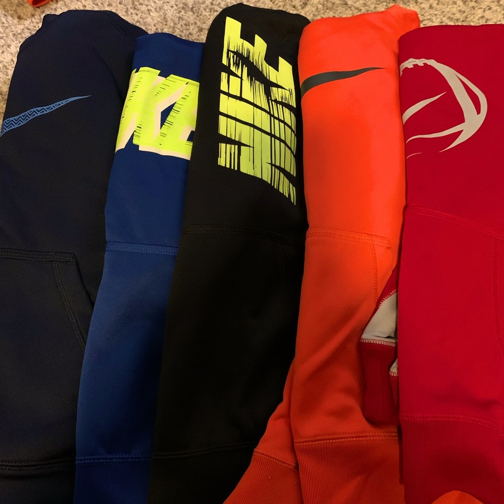 Nike YS lot #1